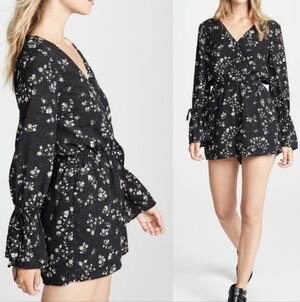 NWT Cupcakes & Cashmere Infinity Bloom Romper